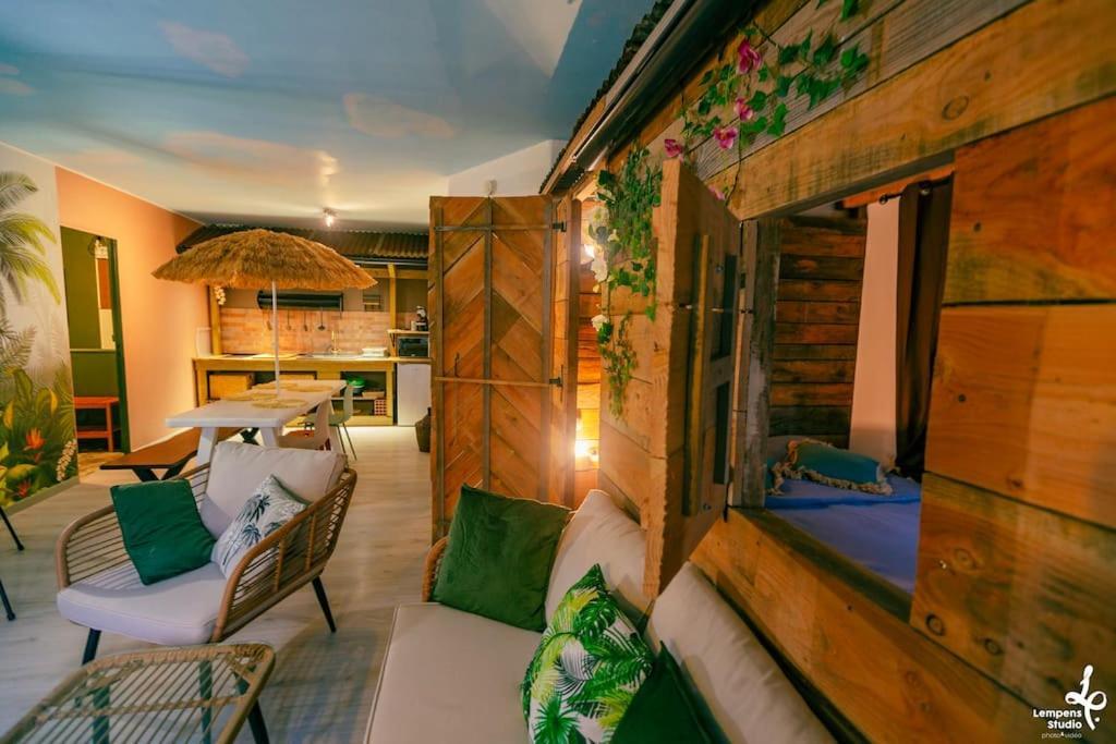 Appartement La Cabane Du Jardin Troyes Exterior foto